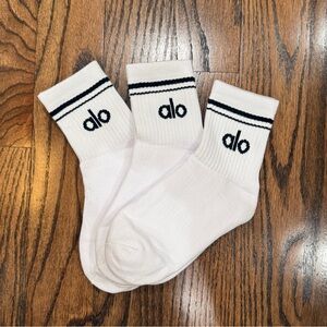 Alo Throwback socks 3 pairs brand new